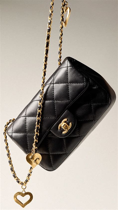 chanel mini flap bag 2022.